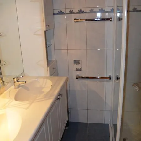 Chalet Lou Zesprit Apartment